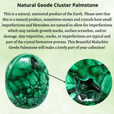 Amazing Gemstone Malachite: pierre palmaire décorative idéale sur un bureau pour énergie positive.