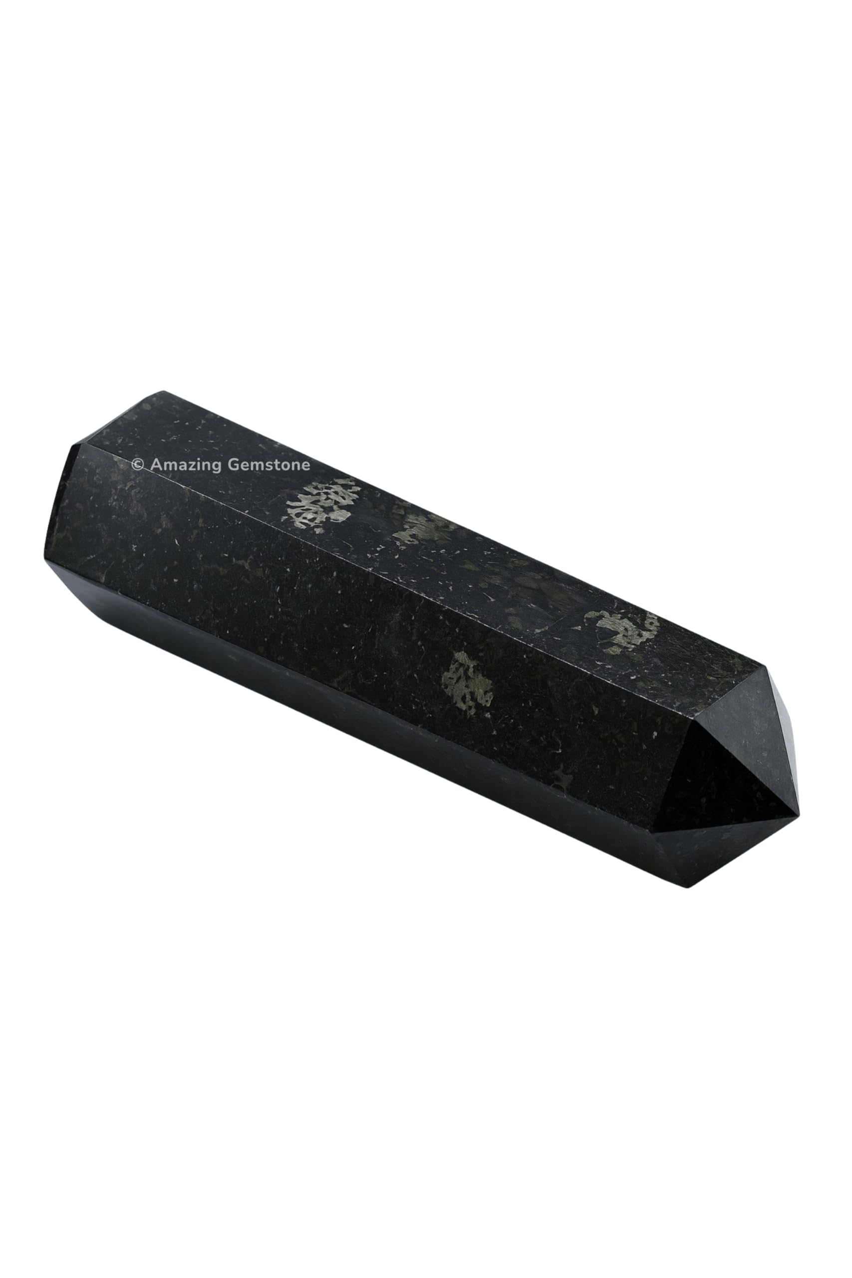 Amazing Gemstone Nuummite Pointe Cristal Concentration, canalise l’énergie pour le focus et la clarté.