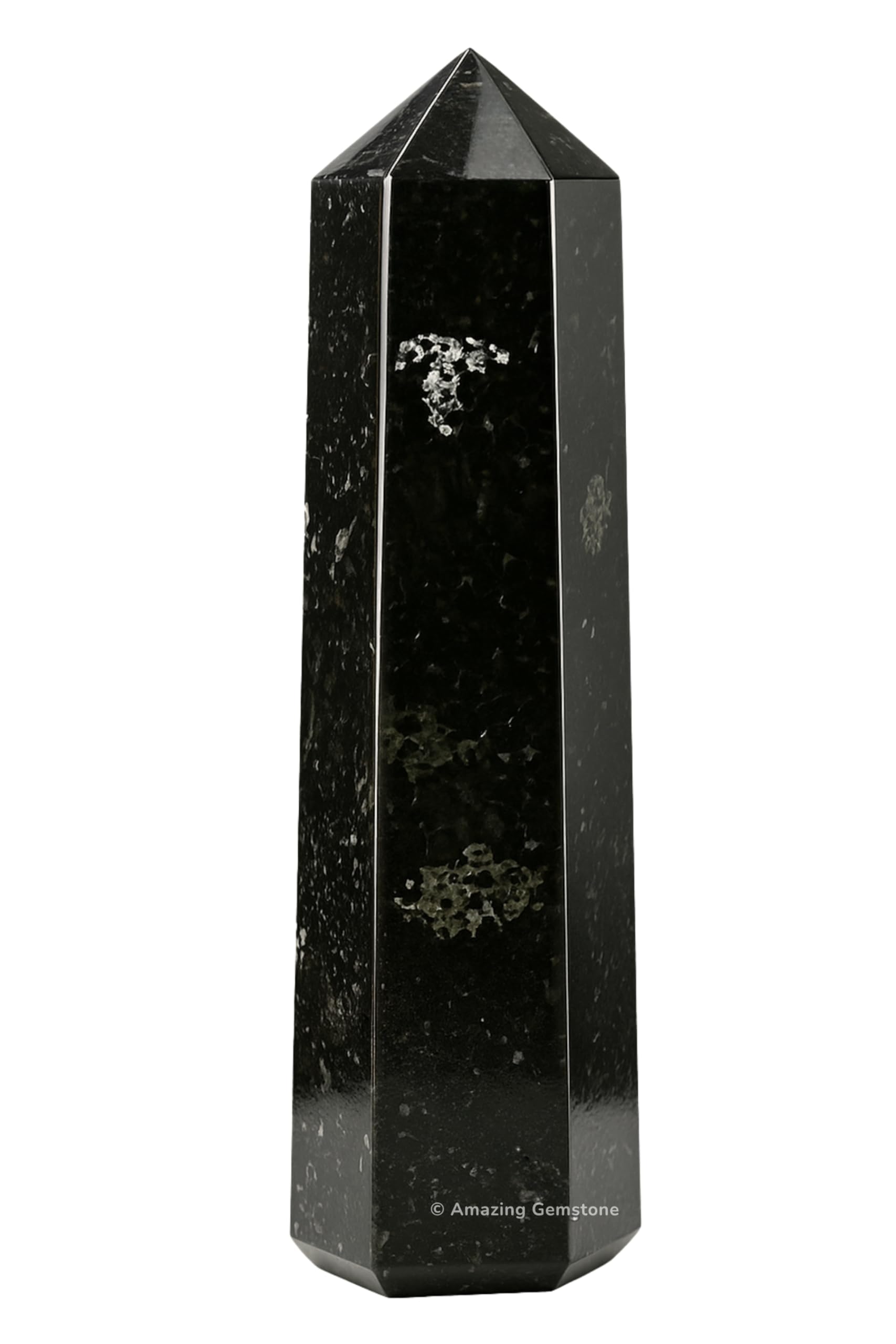 Amazing Gemstone Nuummite Tour Cristal Grand, purifie l’énergie et apaise l’ambiance.