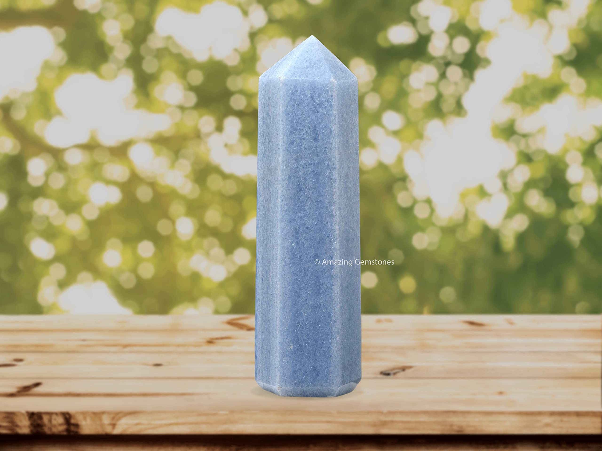 Amazing Gemstone – Obélisque bleu calcite – dissipe l'énergie négative et apaise l'atmosphère.