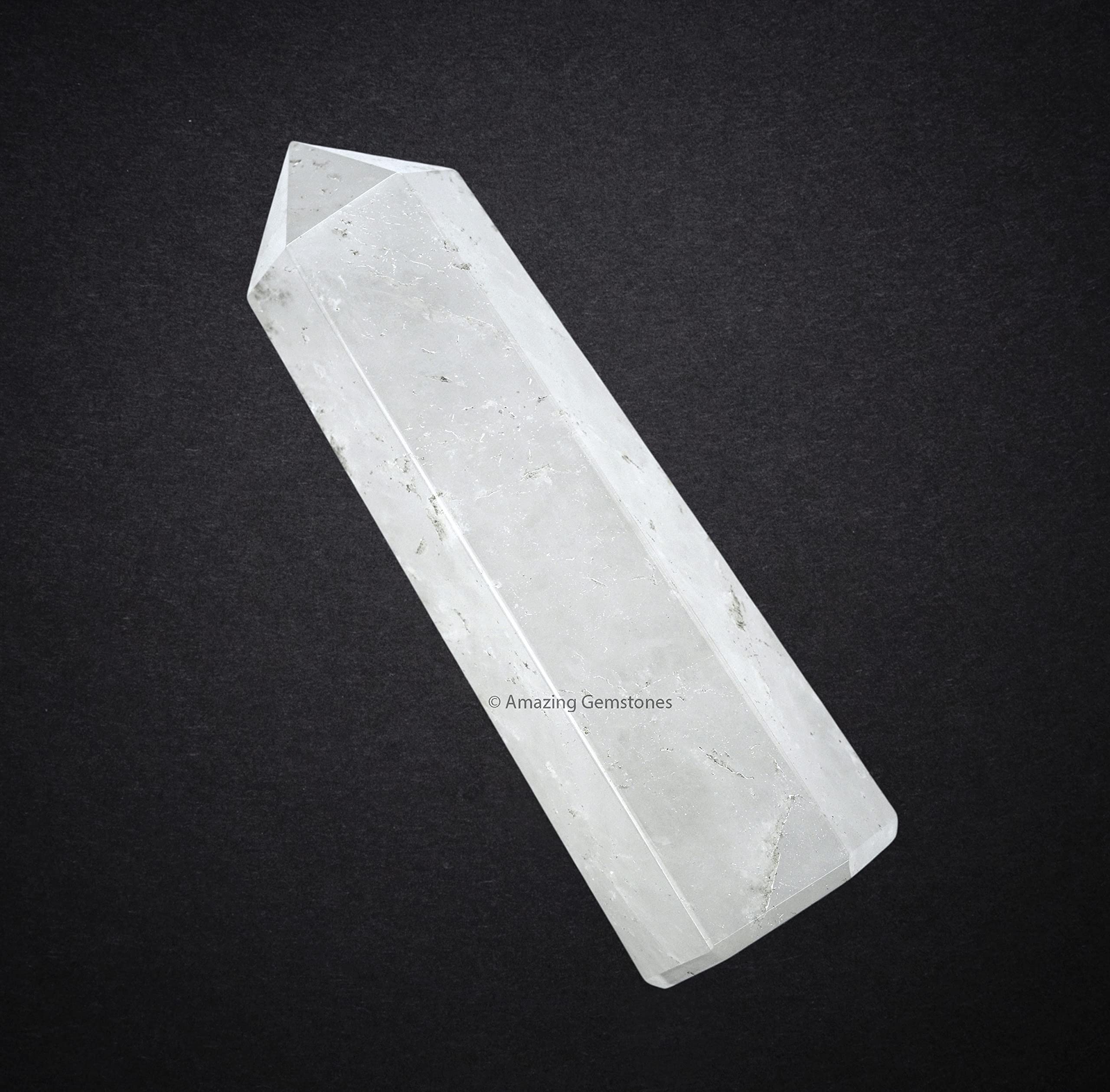 Amazing Gemstone: Obélisque quartz clair, amplification d'énergie et focalisation.