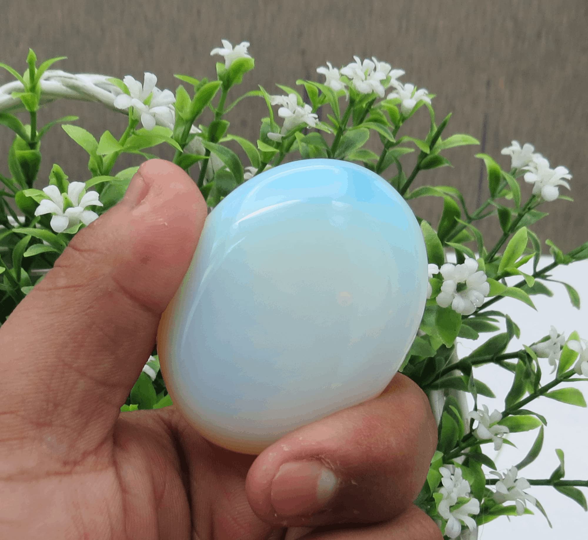Amazing Gemstone Opalite, pierre-de-paume-deco-interieure, apporte une touche naturelle à votre espace