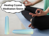 Amazing Gemstone Opalite Tower prête à recharger l’espace après une séance Reiki.
