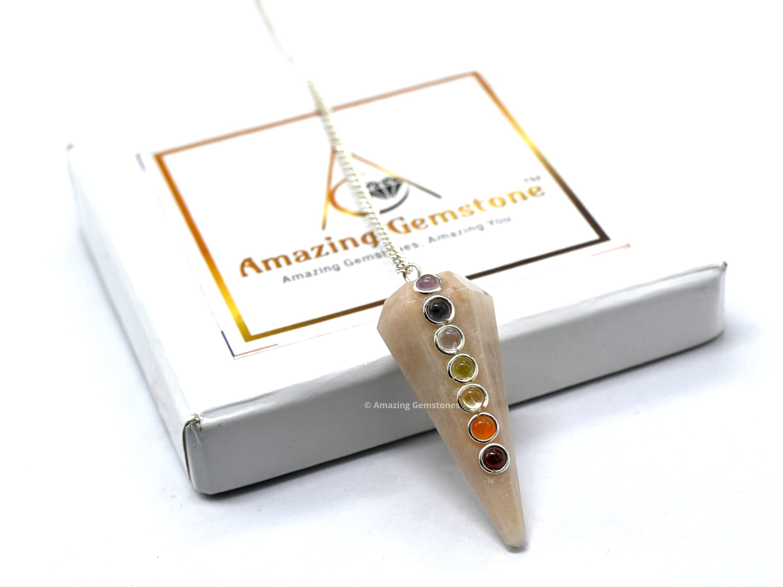 Amazing Gemstone petite pierre lune crème, taille pratique pour tirages quotidiens.