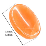 Amazing Gemstone: vue rapprochée de la pierre aventurine rouge, énergie calme.