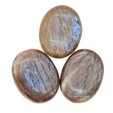 Amazing Gemstone décor zen avec pierre soleil-lune pour votre espace.