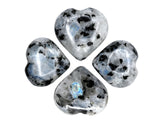 Amazing Gemstone Rainbow Moonstone: pochette velours prête à offrir