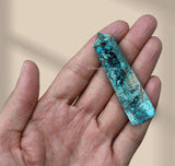 Amazing Gemstone: pointe cristal Chrysocolla-Shattuckite, purificateur d'air énergétique potentiel.