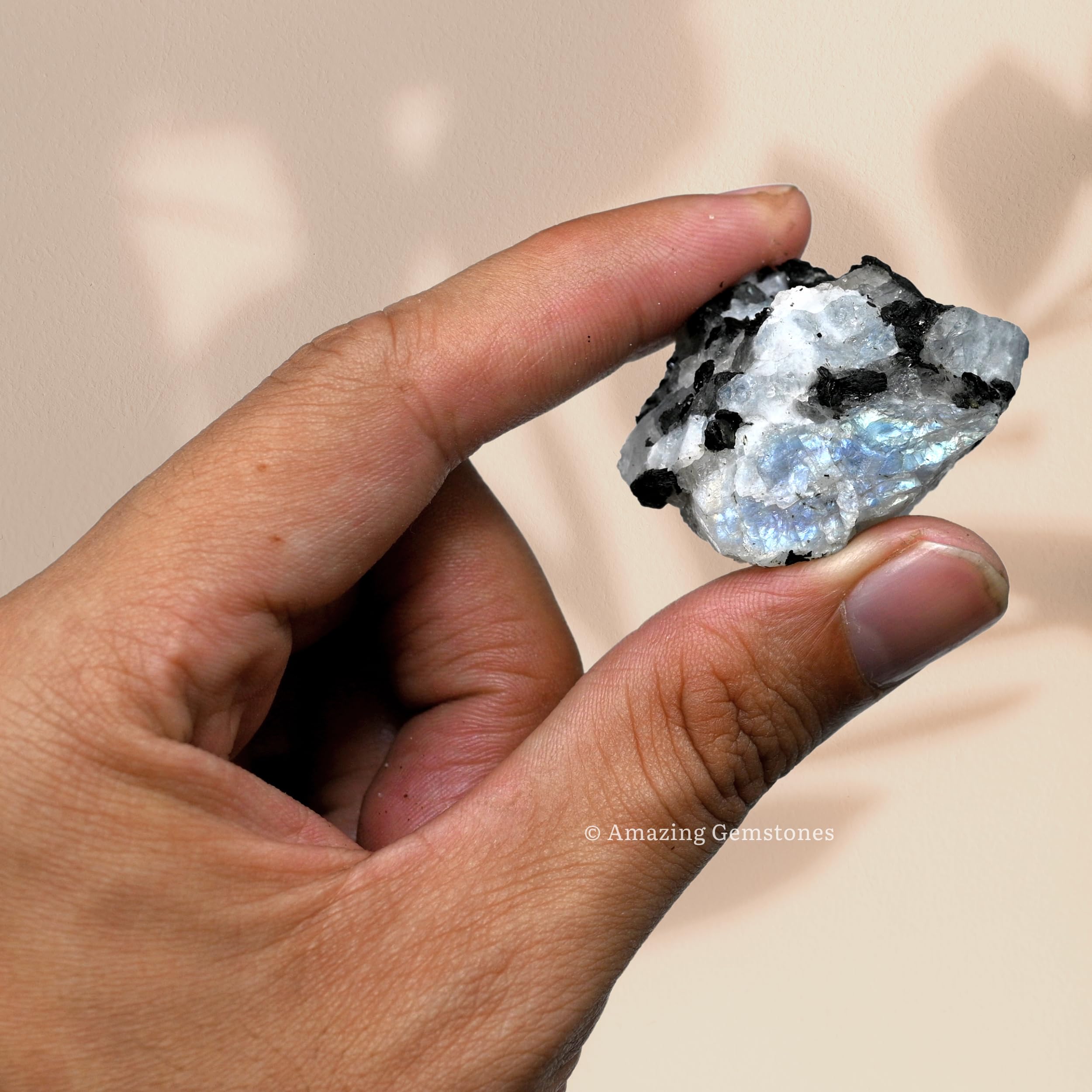 Rainbow Moonstone: petits morceaux pour décor et projets créatifs.
