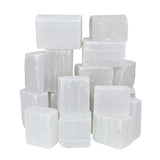 Amazing Gemstone Selenite detail-grain - texture visible pour soins conscients.