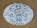 Amazing Gemstone Selenite: soin Reiki, pierre paume facilitant l'harmonisation.