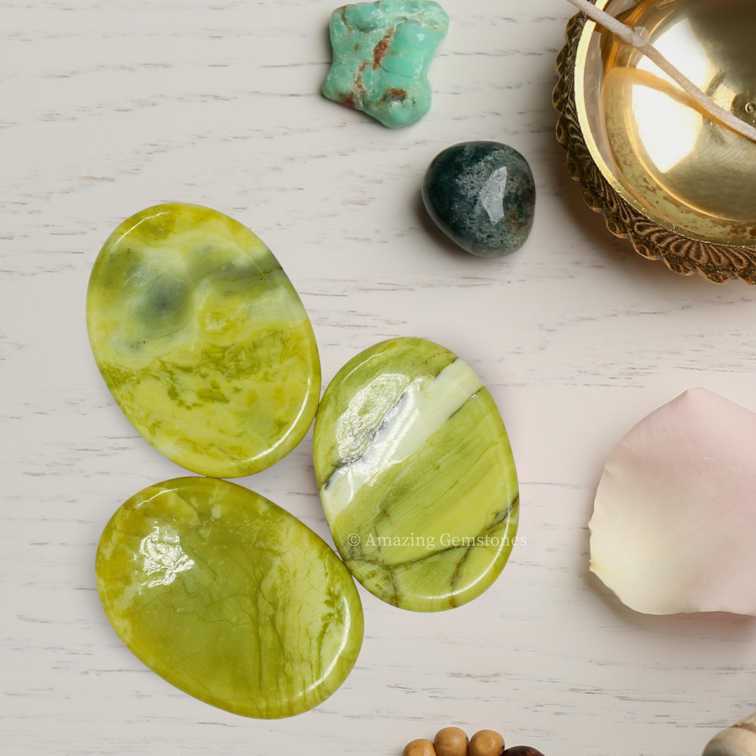 Amazing Gemstone serpentine – Élément captivant pour les collectionneurs de pierres et cristaux.