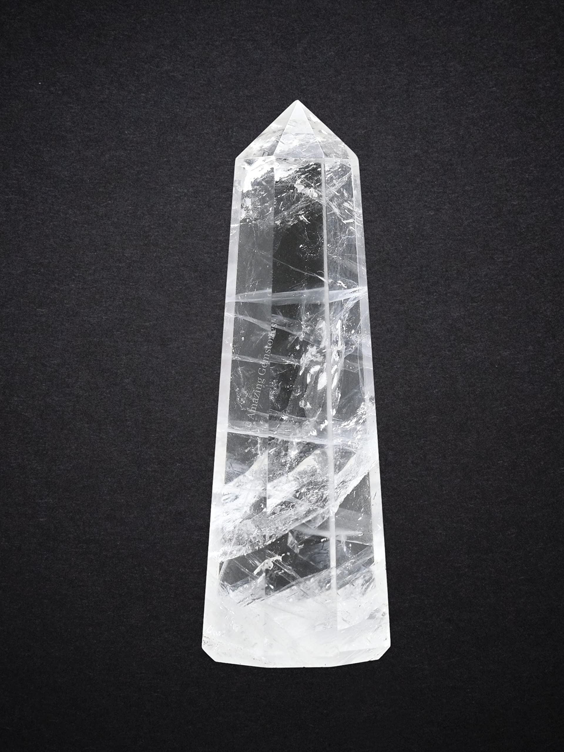 Amazing Gemstone tour quartz clair purifie l'énergie d'une pièce et rehausse l'ambiance.
