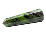 Amazing Gemstone tour rubis zoïsite vue face pointe cristal, focalisation énergétique