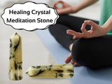 Amazing Gemstone Tourmaline verte dans quartz, parfait pour les grids et les centres d énergie.