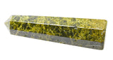 Amazing Gemstone Tourmaline verte dirige l’énergie vers l’extérieur avec précision.