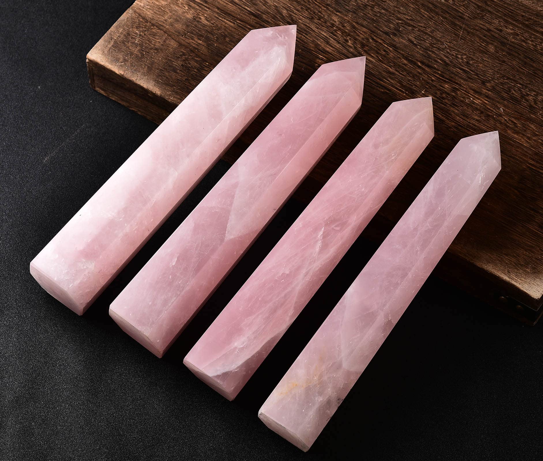 AMOYSTONE énergie émotionnelle quartz rose – aide à canaliser les émotions lors de la mindfulness.