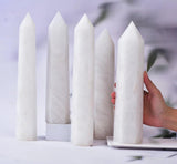 AMOYSTONE obelisque cristal blanc méditation ambiance paisible