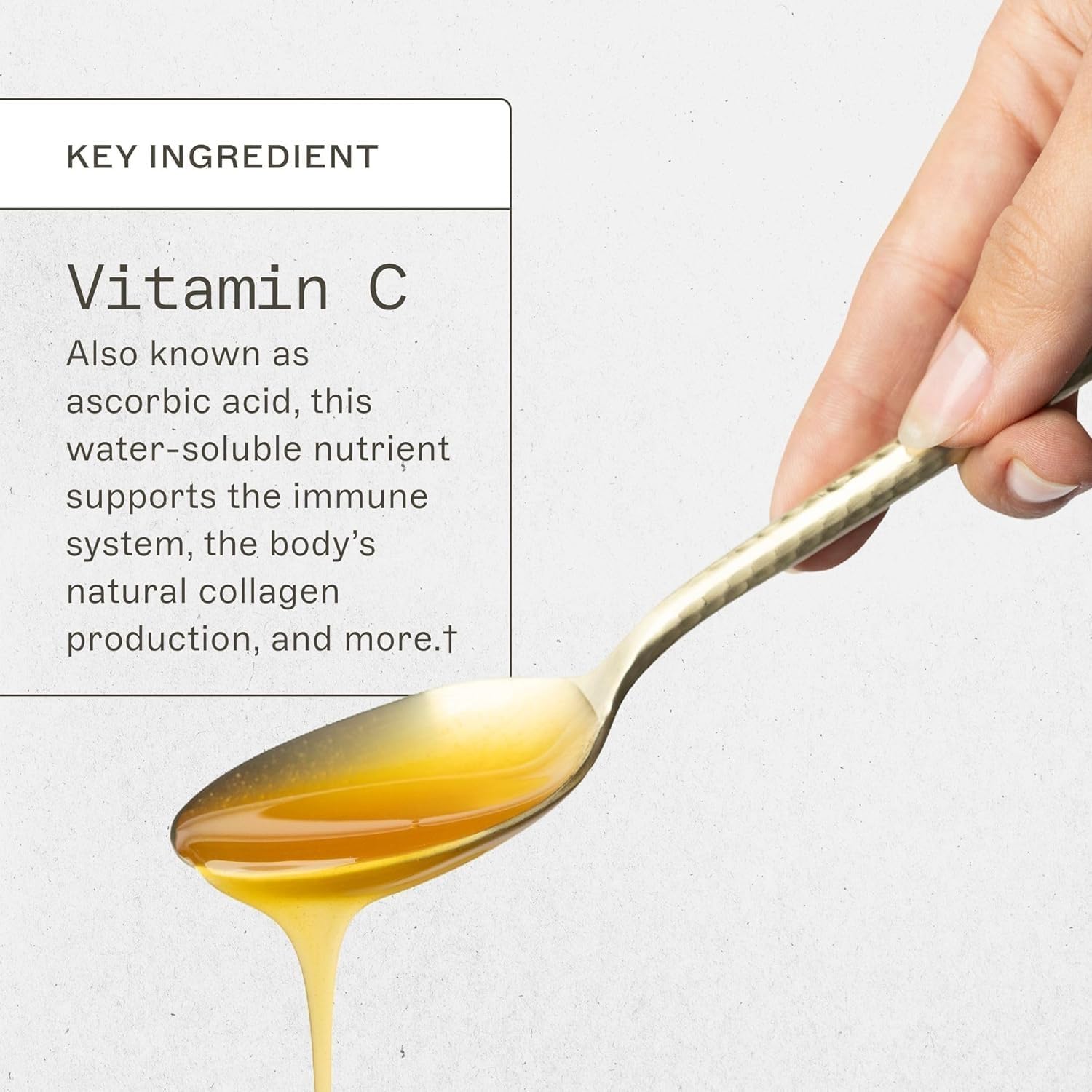 Amy Myers MD Liposomal Vitamin C, goutte dans le verre, peut soutenir votre bien-être quotidien.