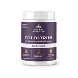 Ancient Nutrition Colostrum en poudre dans l’emballage, prêt à l’emploi.