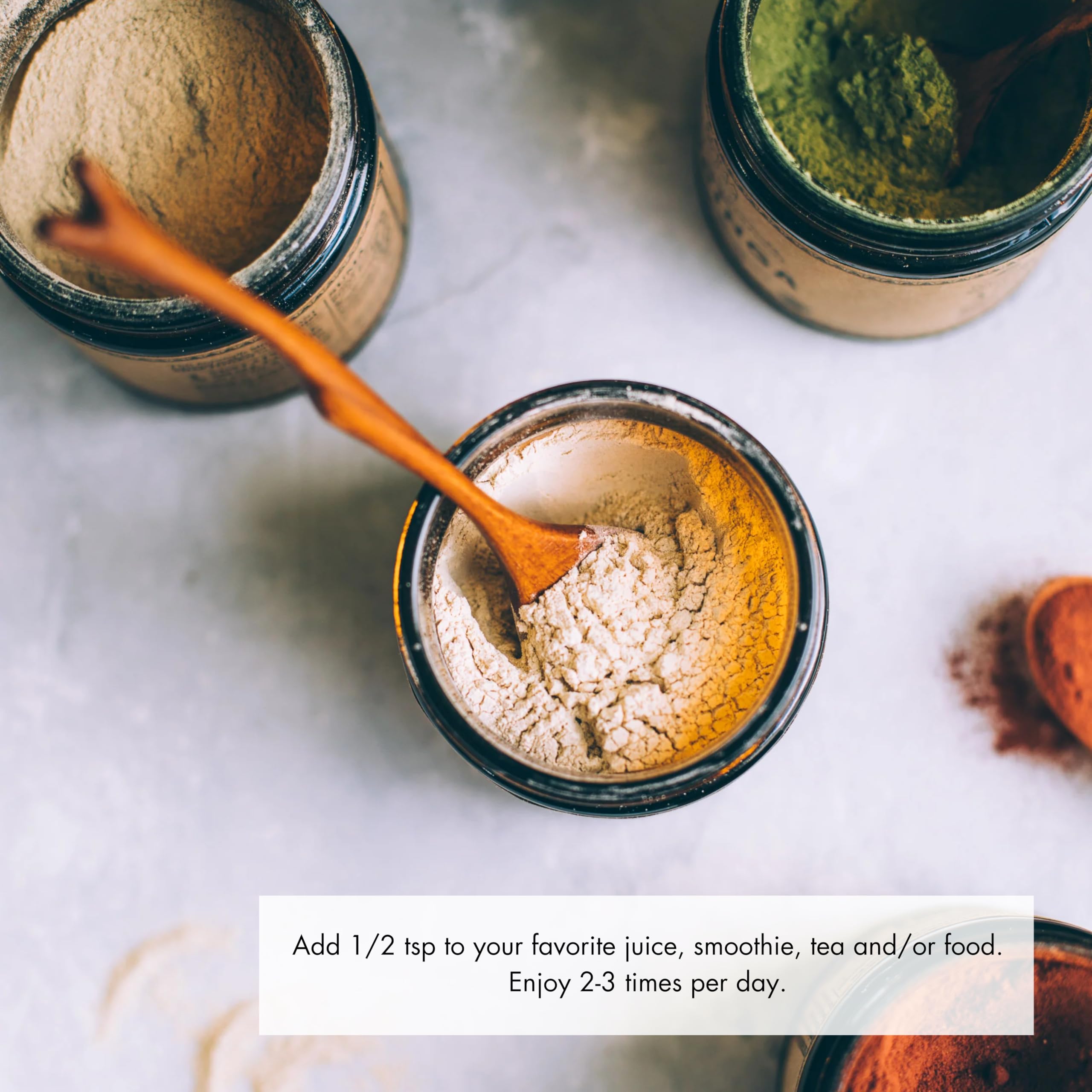 Anima Mundi Ashwagandha Poudre dans une tasse, infusion chaude, favorisant le bien-être quotidien.