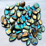 Labradorite Anlingem, cadeau idéal pour fêtes et occasions spéciales.
