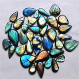 Pendentifs Anlingem labradorite, parfaits pour méditation et énergie détendue.