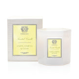Bougie Antica Farmacista triple-filaments citron-verbena-cèdre pour une ambiance lumineuse.