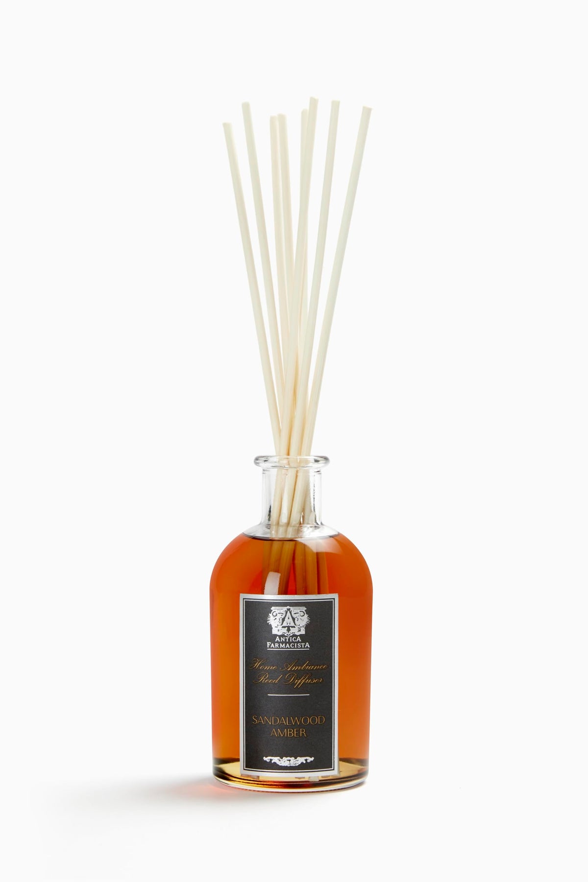 Diffuseur Antica Farmacista, bouteille cristal, diffusion élégante et longue durée.