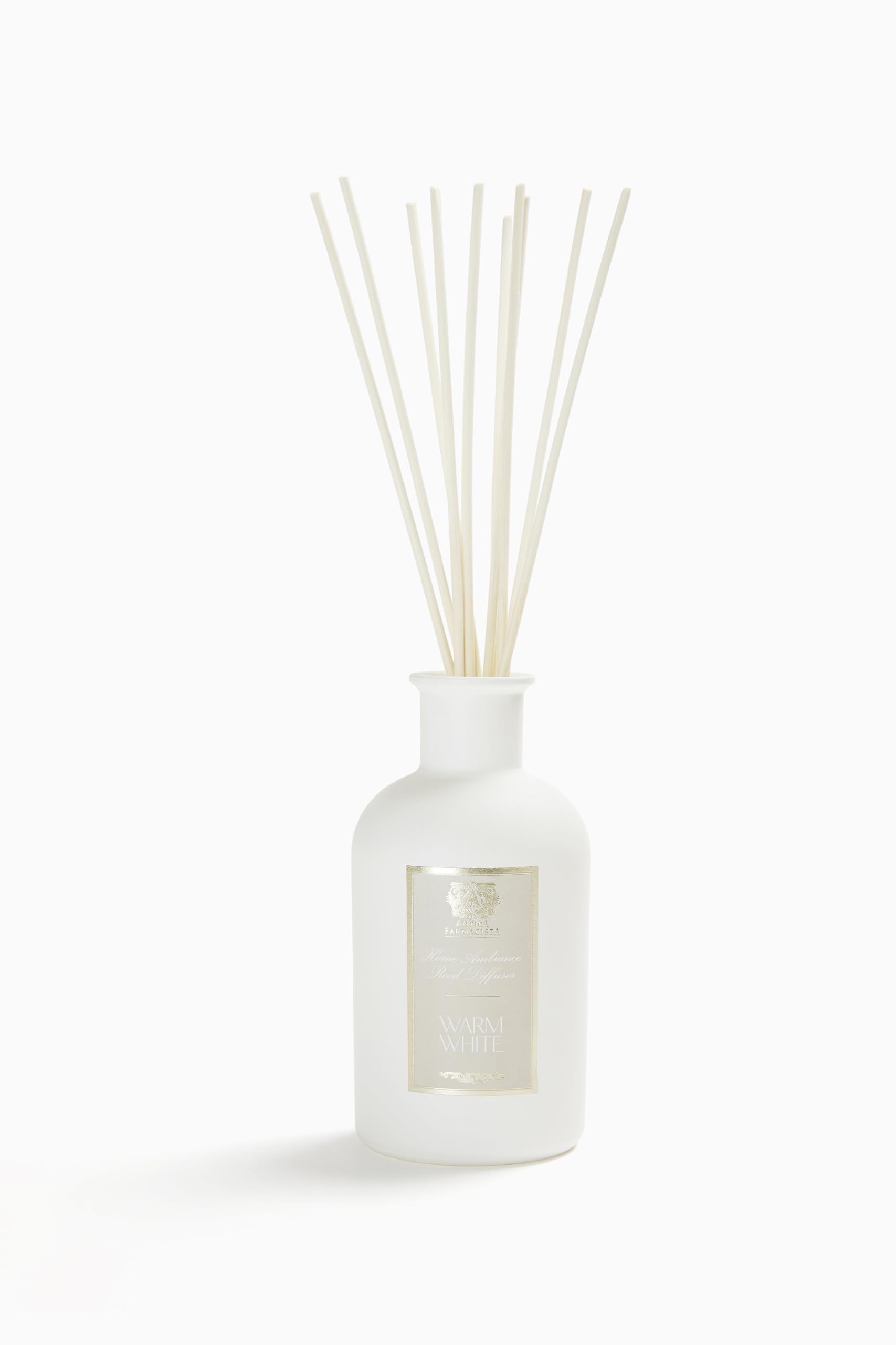 Diffuseur Antica Farmacista avec bouteille luxueuse pour une ambiance élégante.
