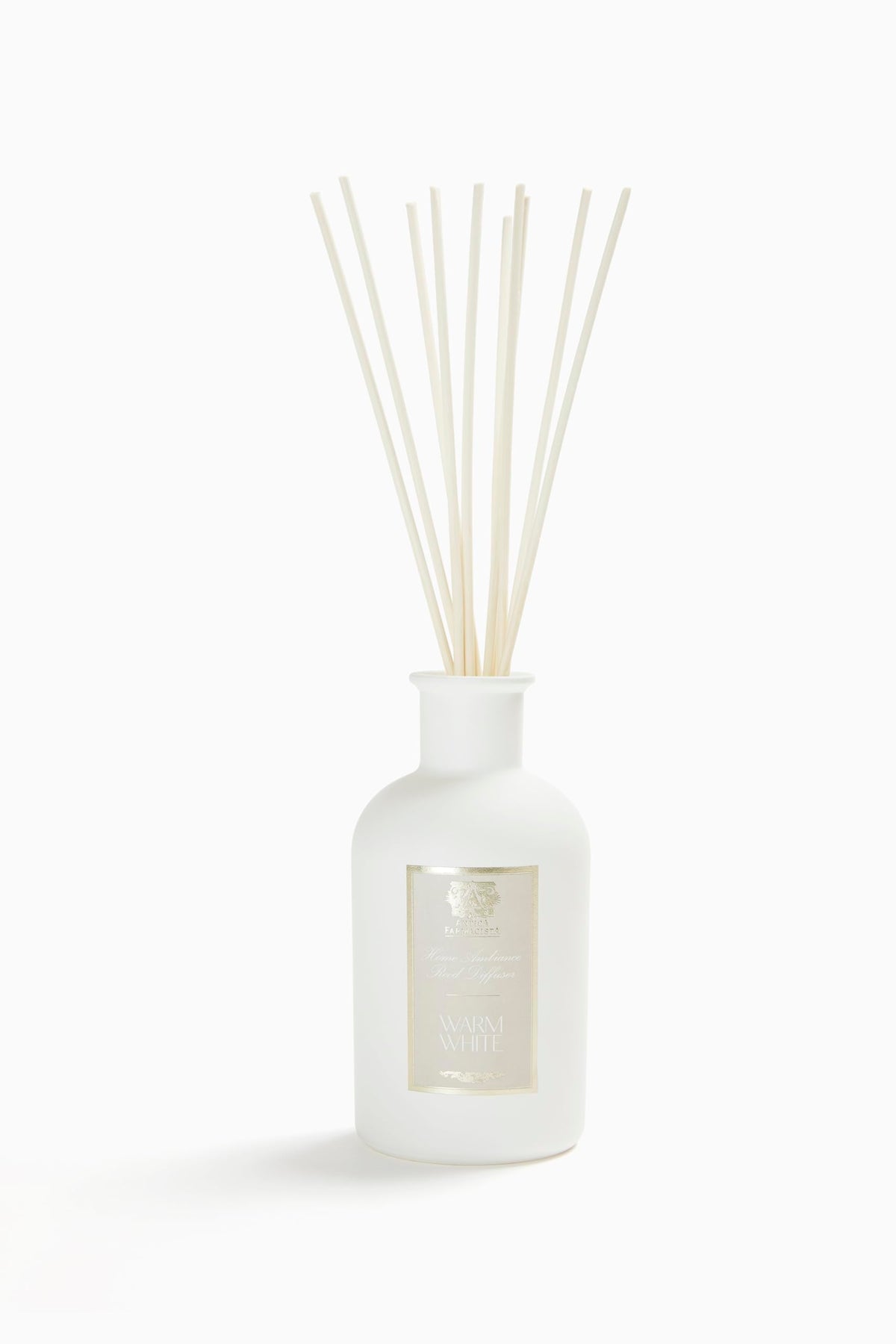 Diffuseur Antica Farmacista avec bouteille luxueuse pour une ambiance élégante.