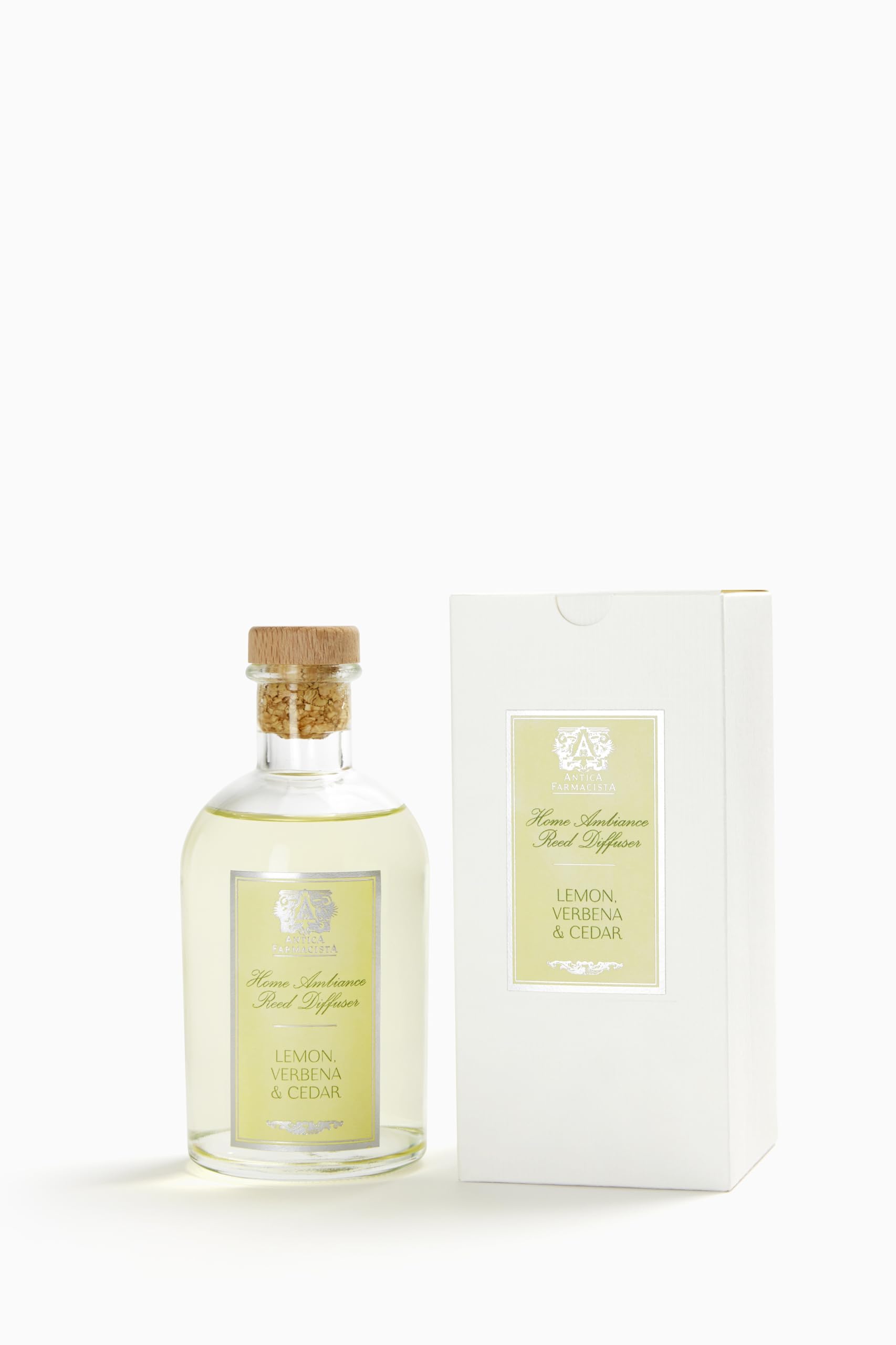 Diffuseur Antica Farmacista avec bouteille verre et roseaux, parfum durable à domicile