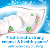 Emballage Aquafresh Triple Protection, visuel clair et lisible.