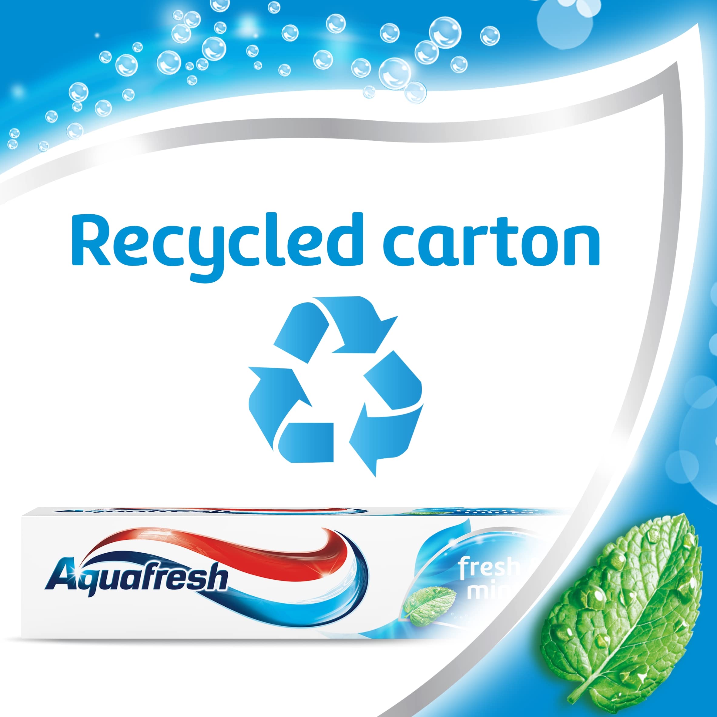 Logo Aquafresh Triple Protection visible sur l'emballage.