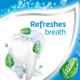 Tube prêt à l'emploi Aquafresh Triple Protection pour un brossage rapide.