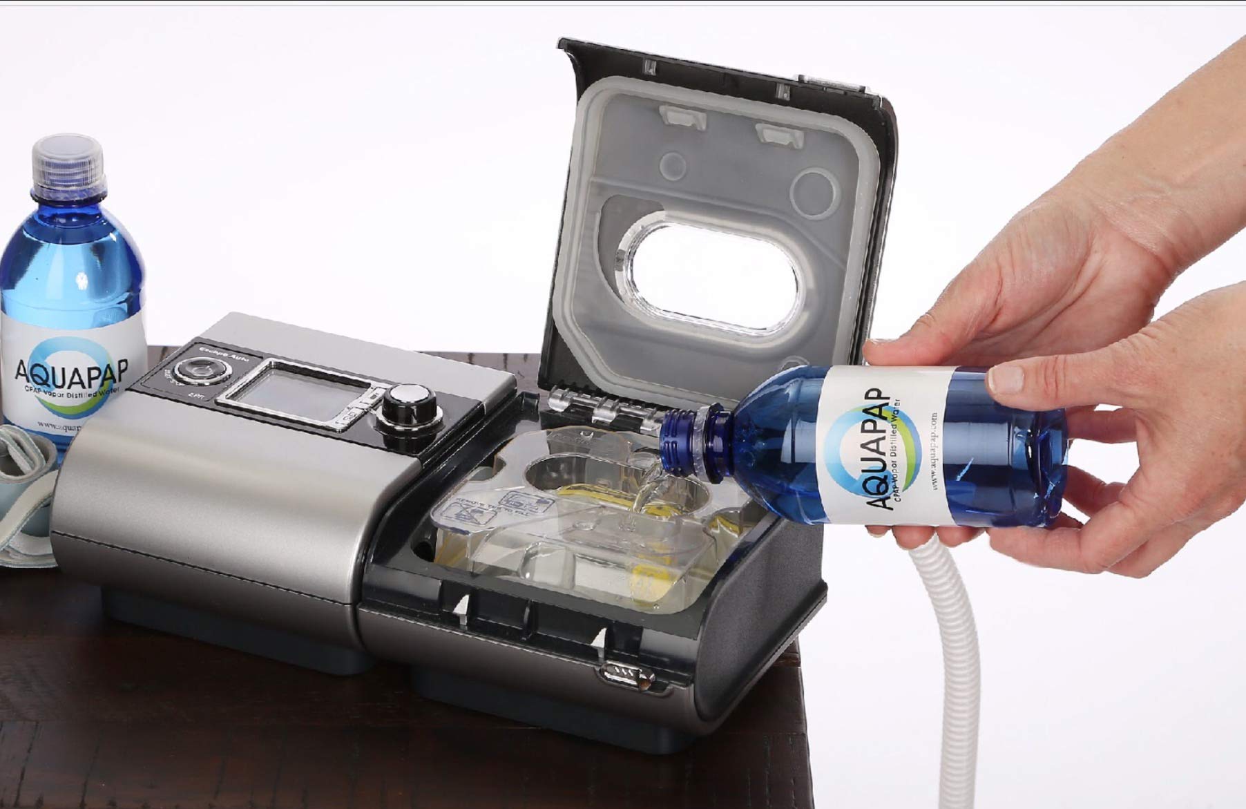 Aquapap protection UV et cobalt, eau pure en déplacement.