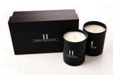 Coffret cadeau Aroma360 avec deux bougies de 8 onces prêt à offrir.