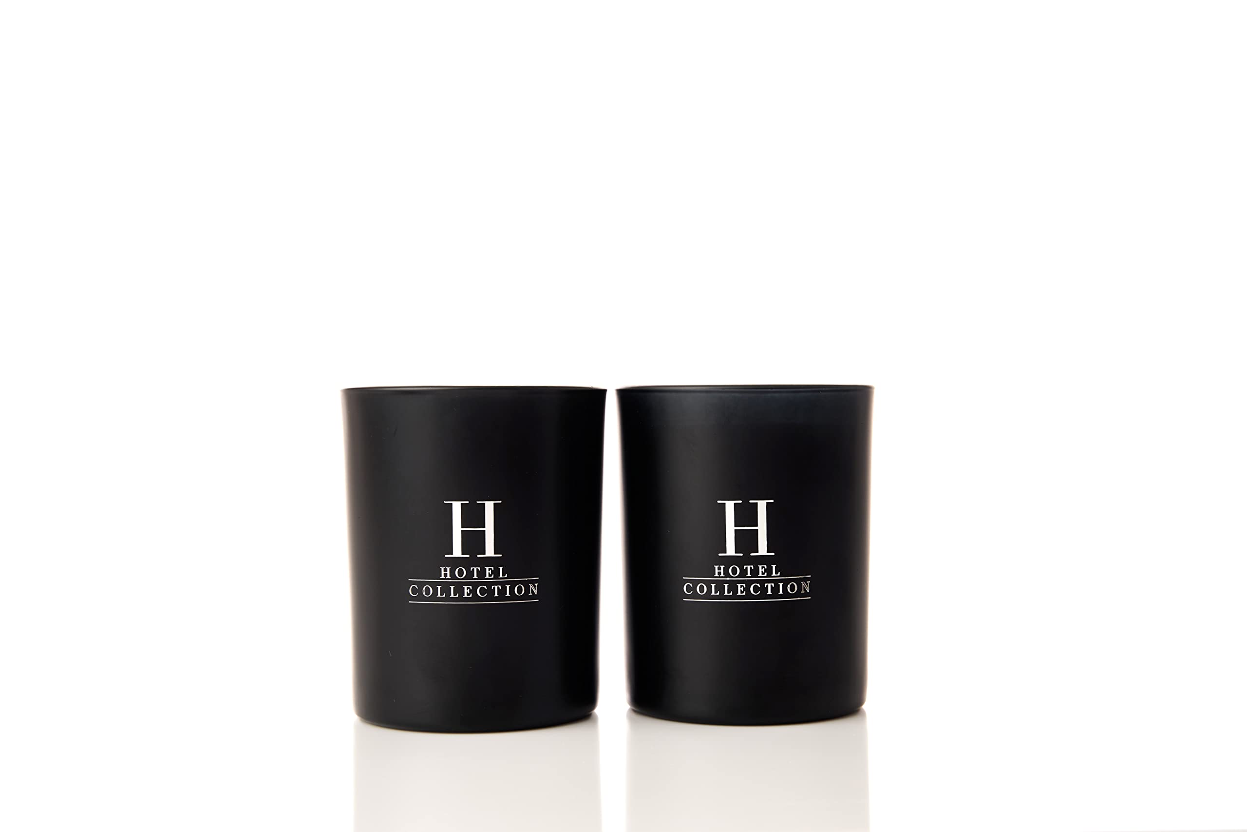 Bougie Black Velvet Aroma360 apportant une touche d’élégance à votre salle à manger.