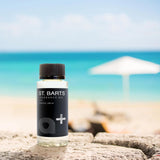 AROMAR+ St Bartz : étiquette soignée montrant le parfum et ses notes florales.