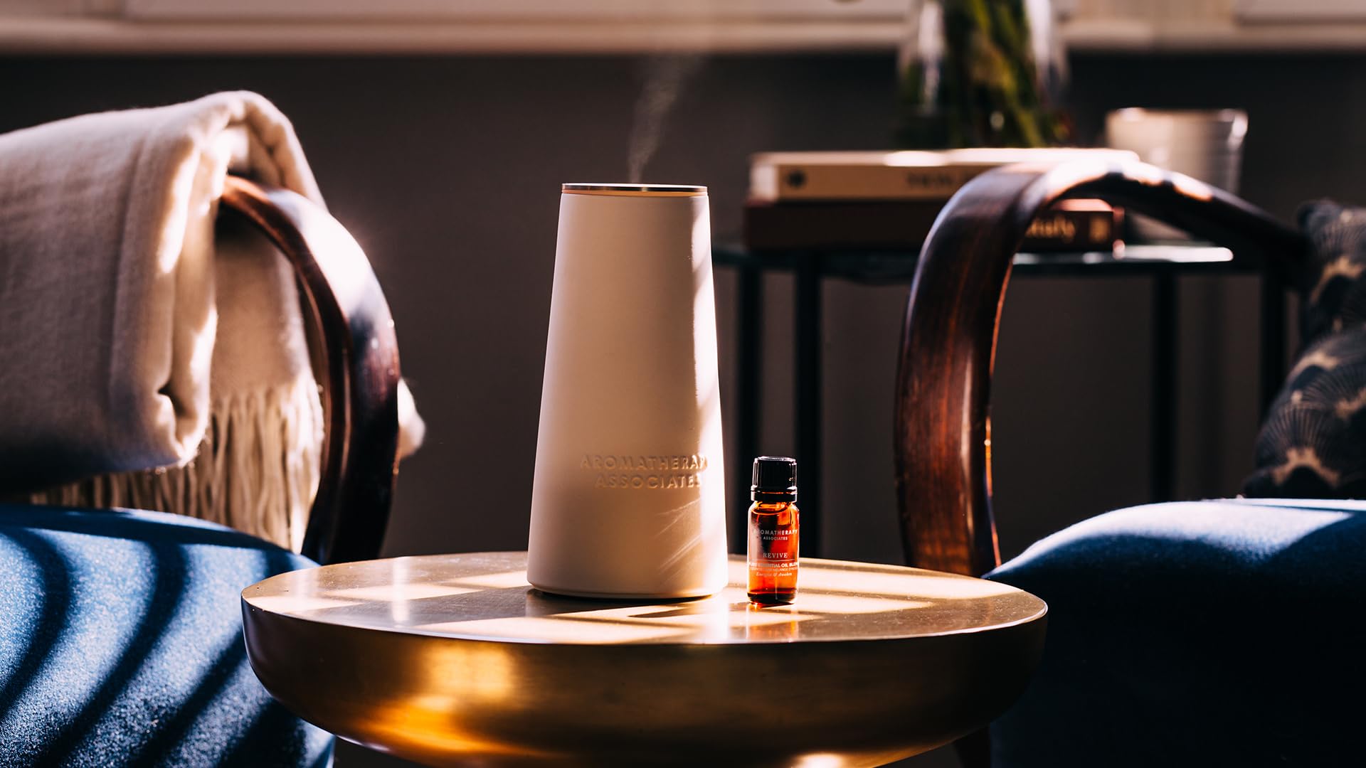 Aromatherapy Associates Breathe, format voyage pratique pour une aromathérapie mobile.