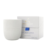 Aromatherapy Associates Deep Relax, bougie-porcelaine, crée une ambiance apaisante et raffinée.
