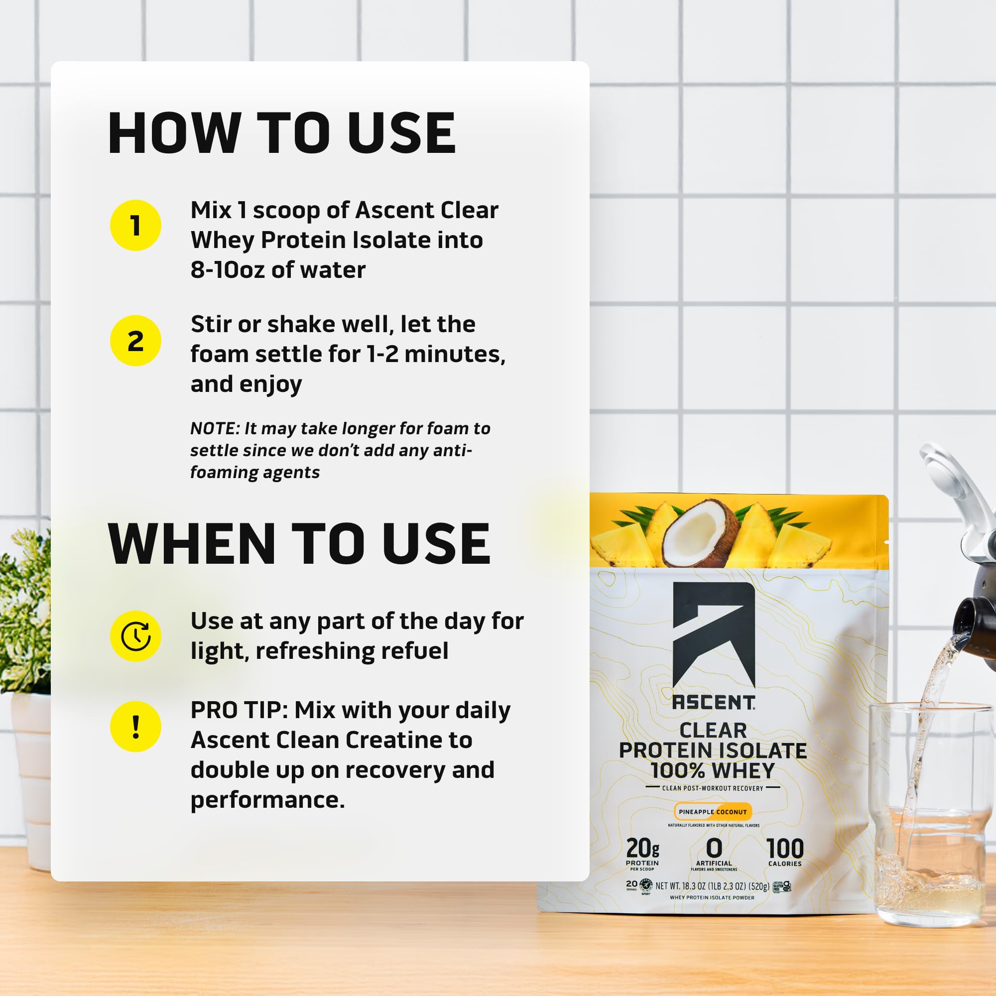 Ascent Clear Whey mélange rapide avec 8-10 oz d'eau