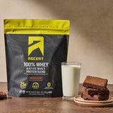 Ascent Whey Protéine se mélange facilement avec l'eau froide pour une récupération rapide.