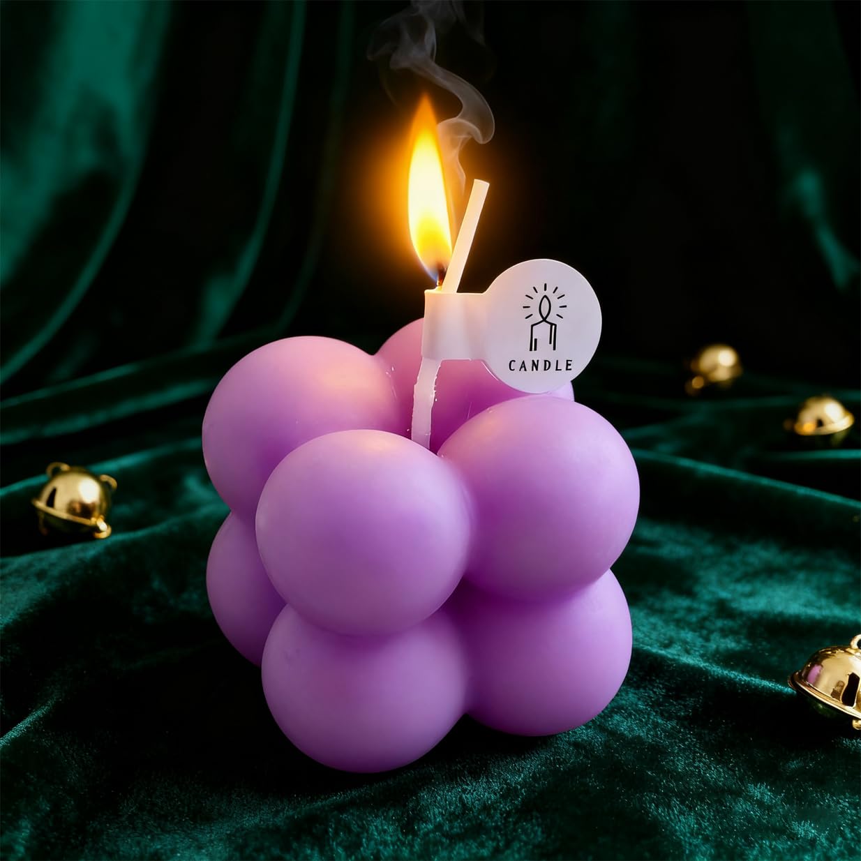 Bougie cube mini vanille d'Atojrro, diffusion douce pour soirée cosy