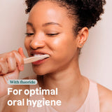 Dentifrice ATTITUDE près de la brosse, brossage doux et efficace
