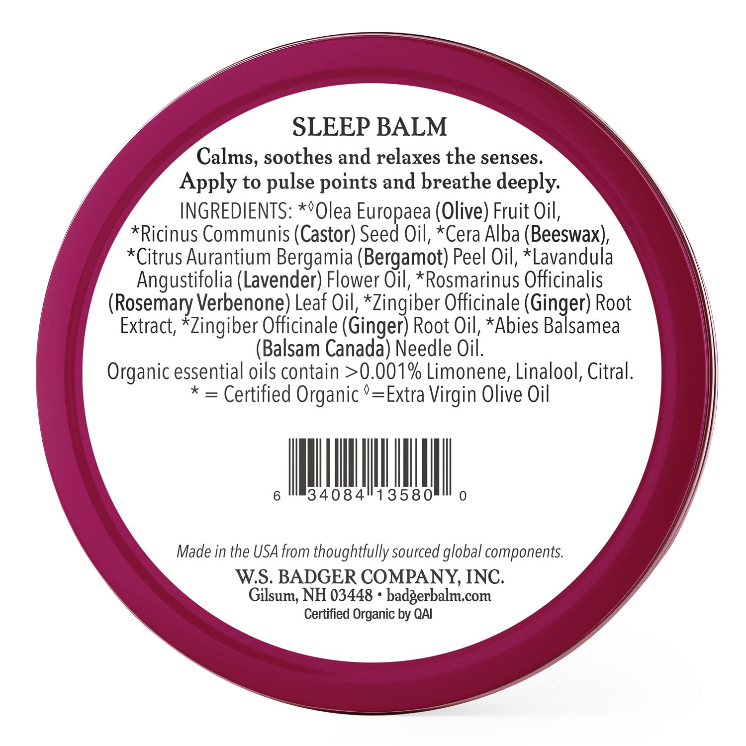 Baume Sommeil Badger appliqué sur les lèvres pour hydratation nocturne