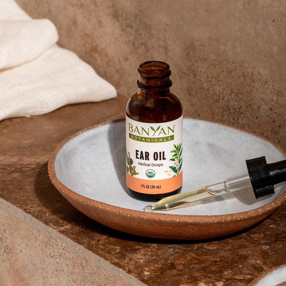 Emballage biologique Banyan Botanicals, traçabilité et durabilité mises en avant.