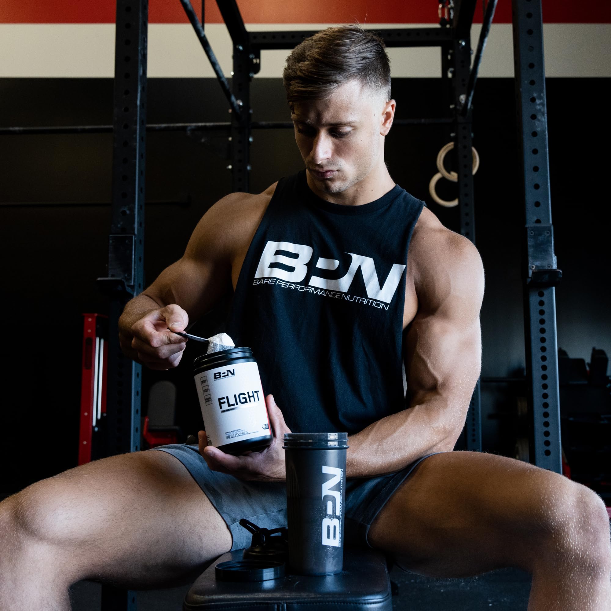 Flight Pre Workout Bare Performance Nutrition: certification Informed Sport sur l’emballage.