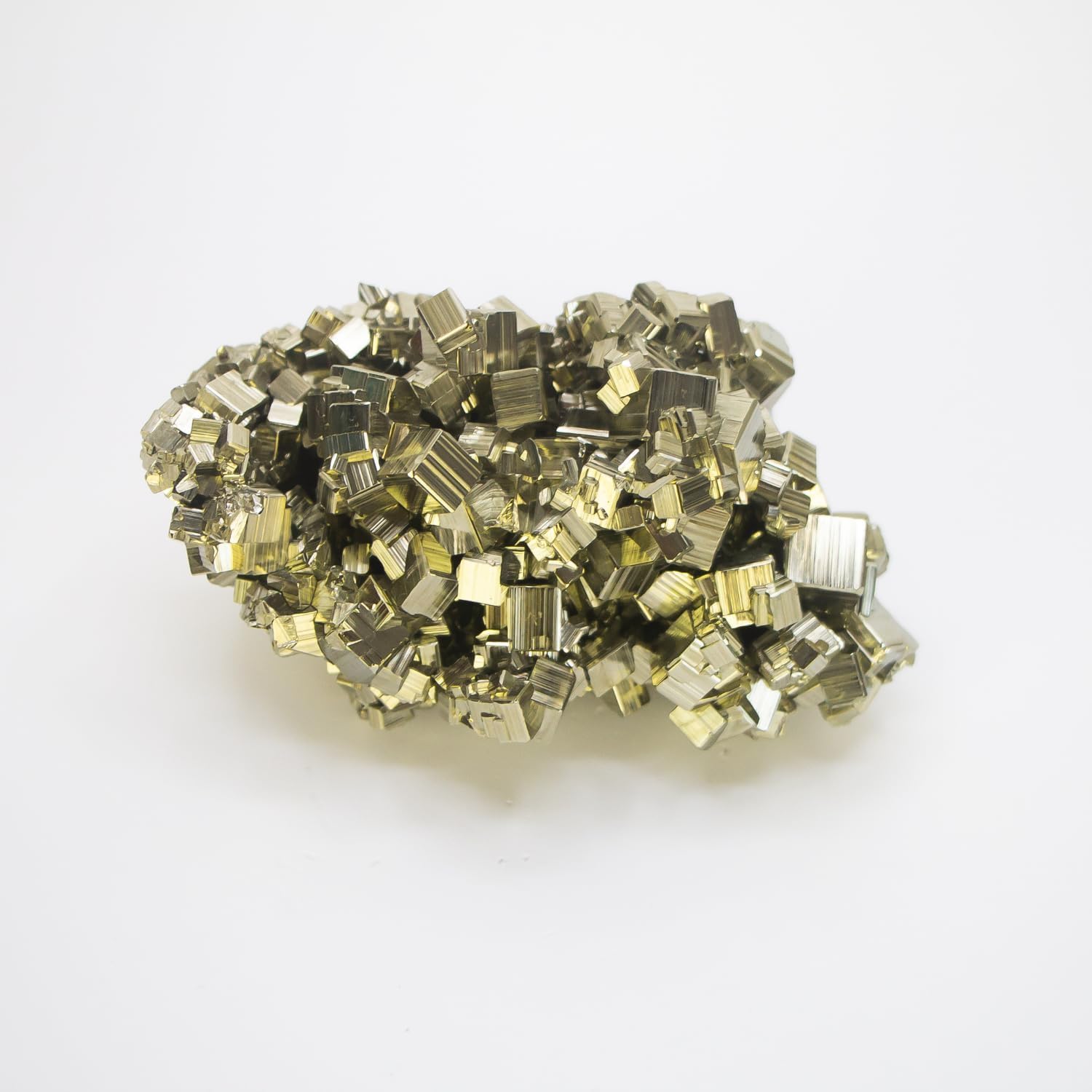 Bartra Pyrite : pierre de collection unique à mettre en valeur sur un bureau