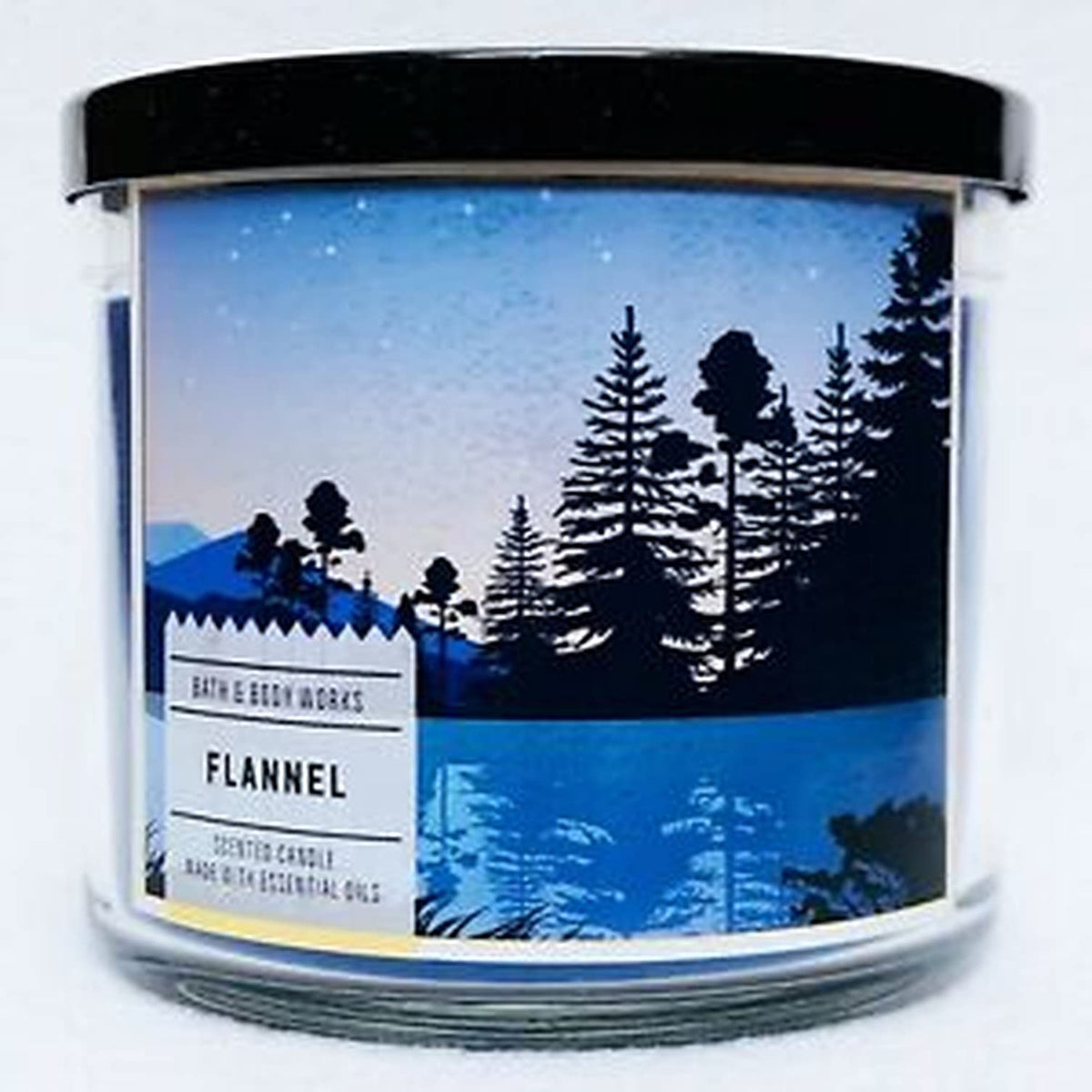 Bougie Bath & Body Works Flannel, vue avant, ambiance chaleureuse et parfum durable.